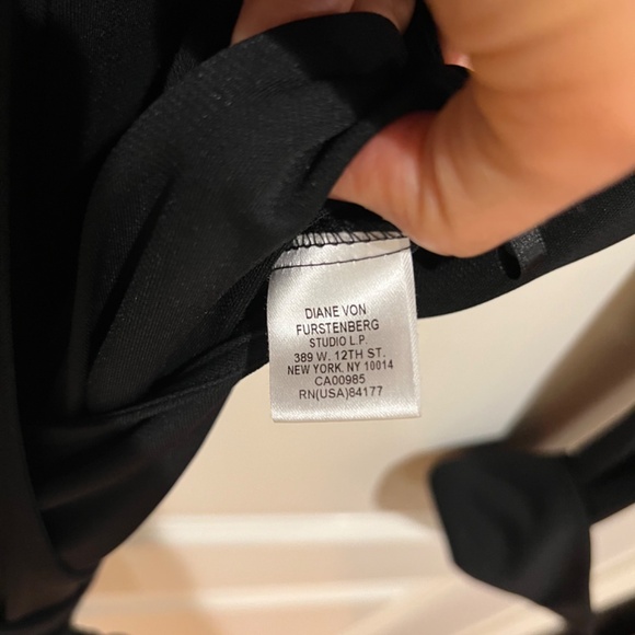 DVF vintage original black wrap dress - Picture 7 of 7